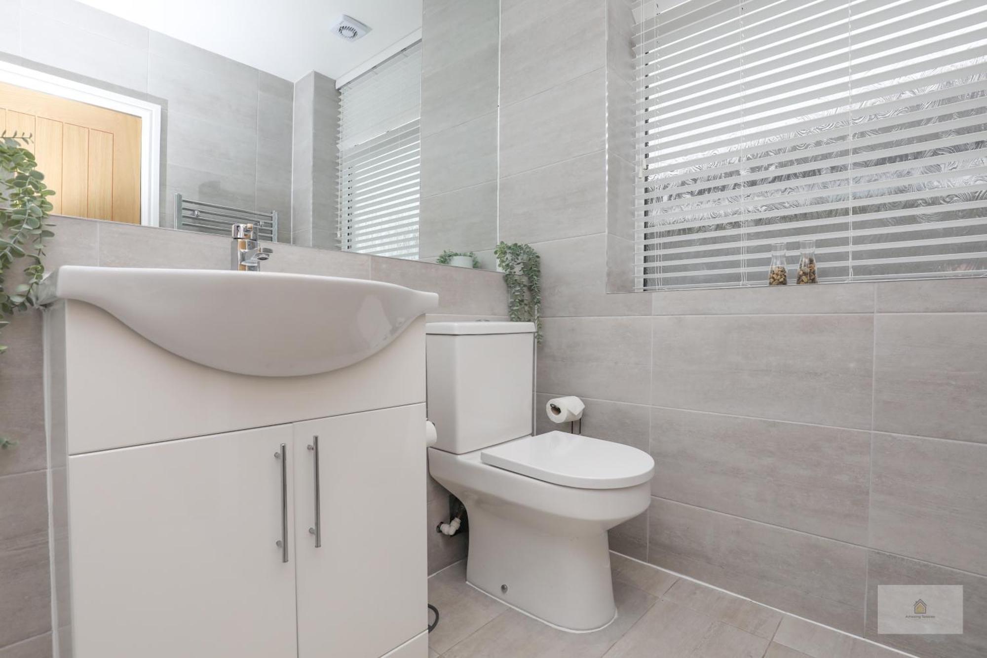 Halsnead Properties St Helens Crank Екстериор снимка